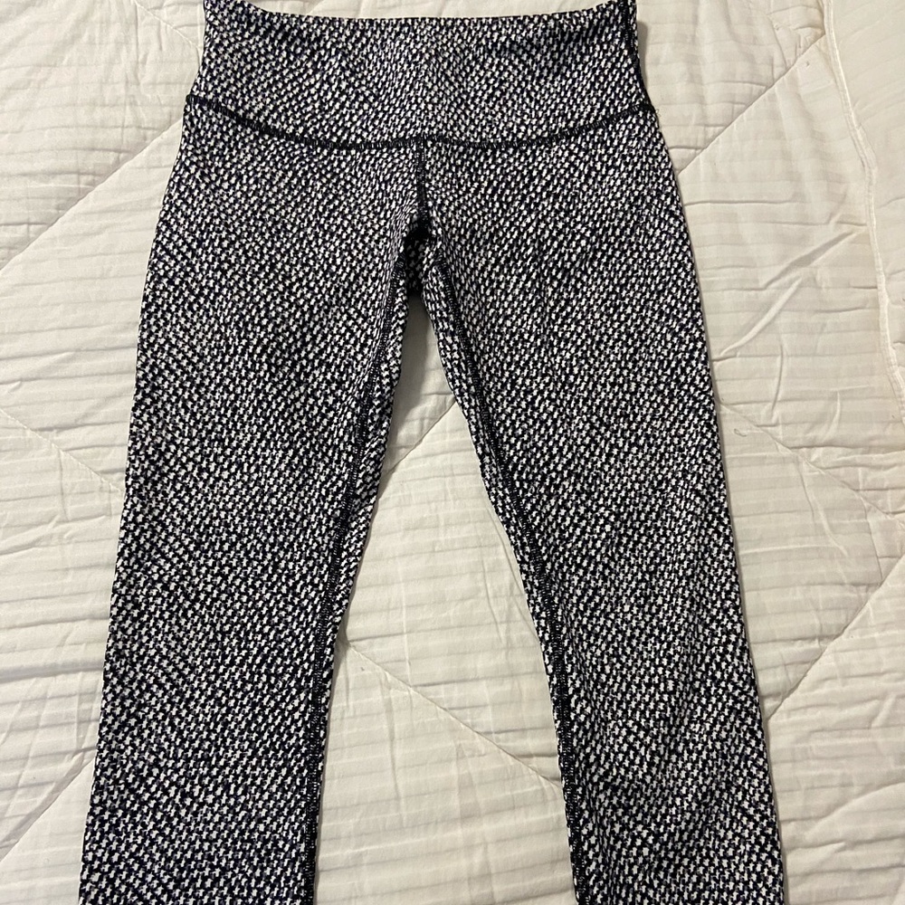 Lululemon crop leggings